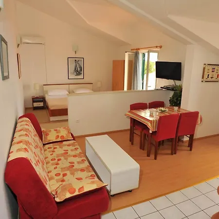 Anni-studio With Sea View Balcony A4 Apartamento *