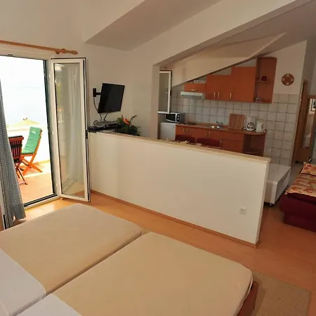 Anni-studio With Sea View Balcony A4 Apartamento Sutivan